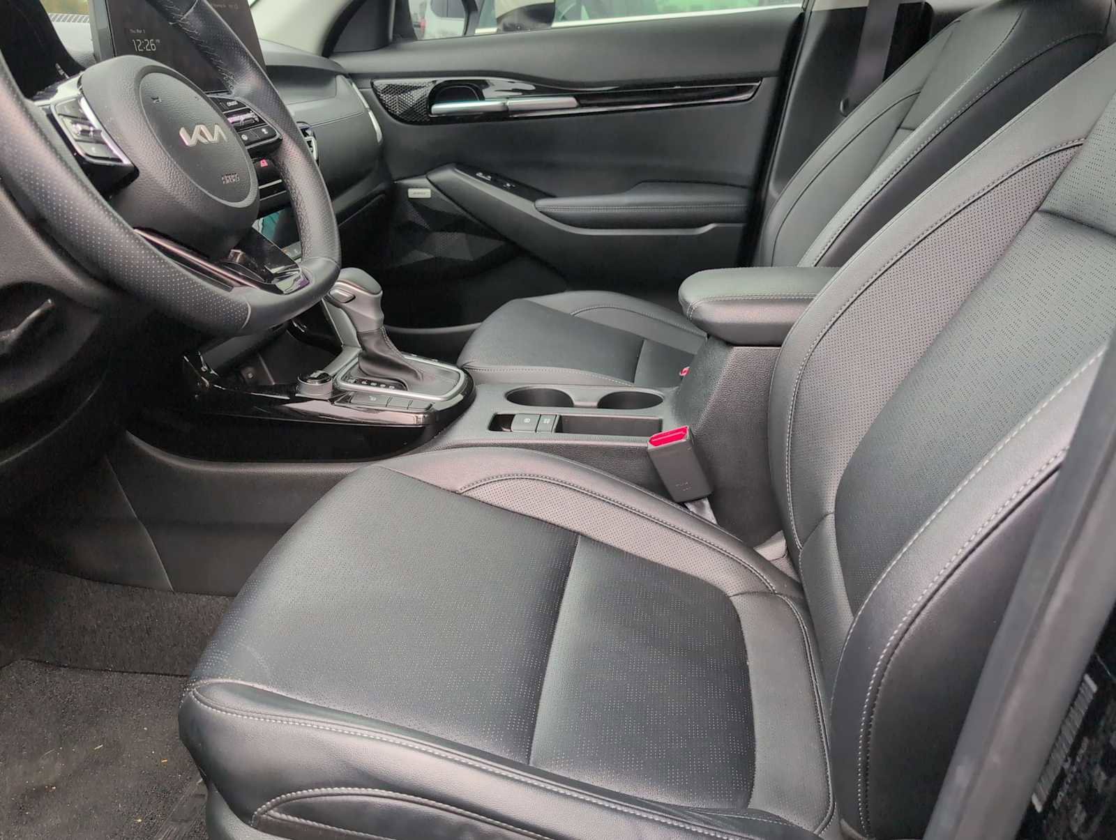 Used 2023 Kia Seltos SX w/ SX Sunroof Package image 17