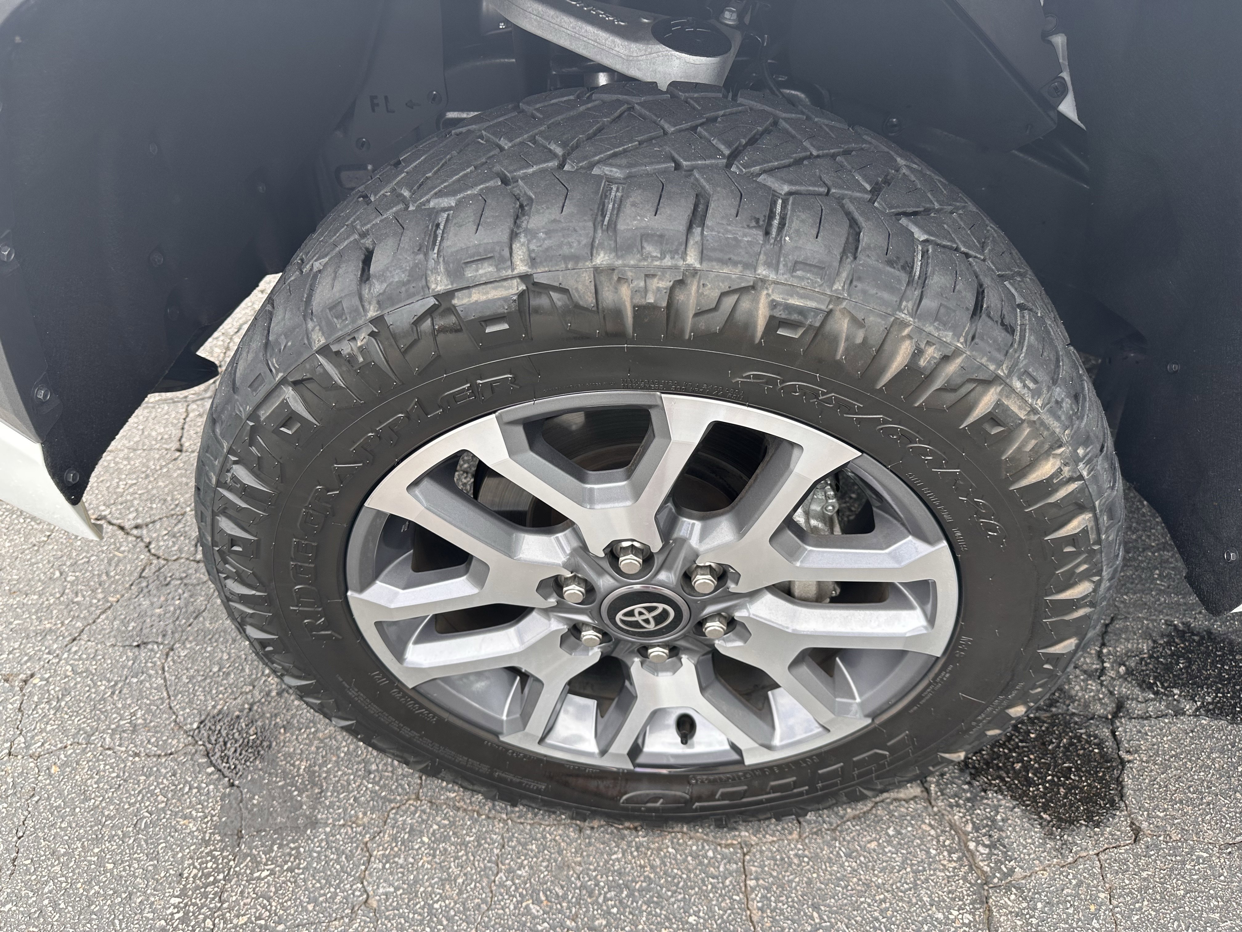 Used 2025 Toyota Tundra 1794 Edition image 32