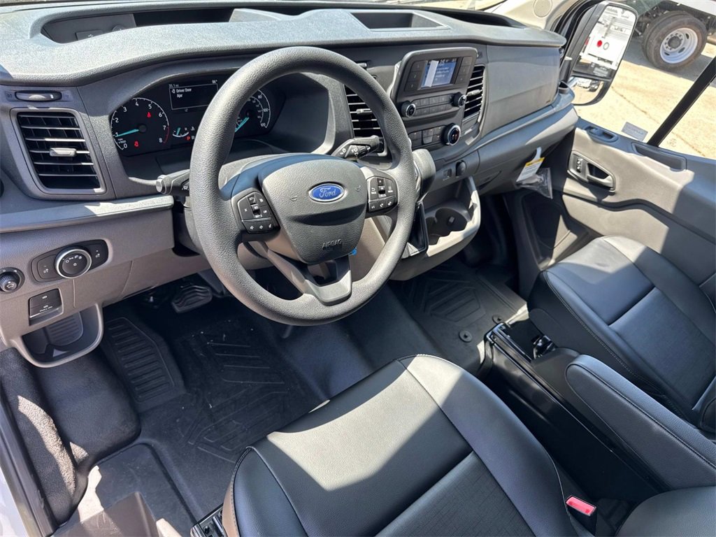 New 2025 Ford Transit 250 Low Roof image 7