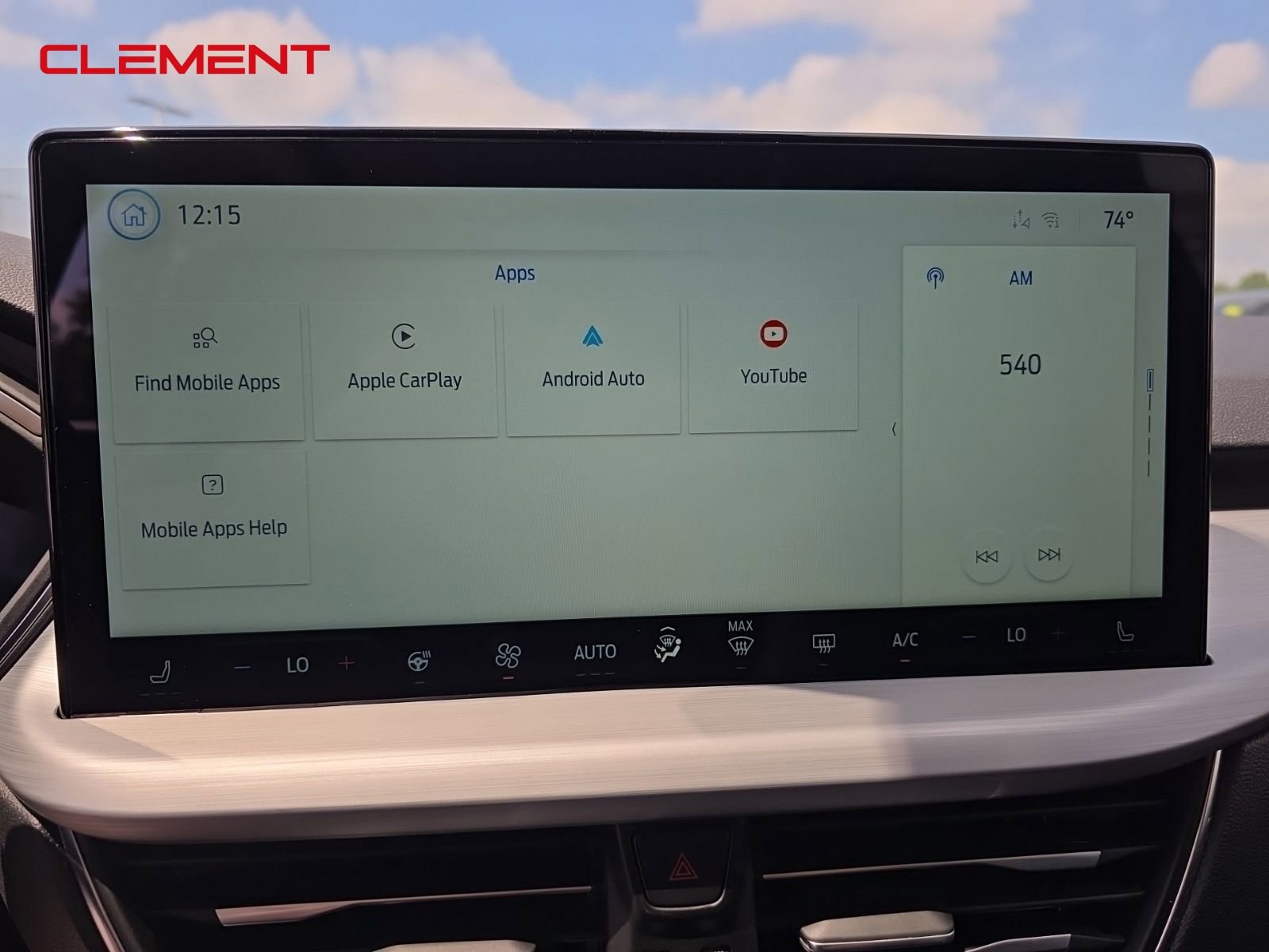 New 2025 Ford Escape SE w/ PHEV Premium Package image 18