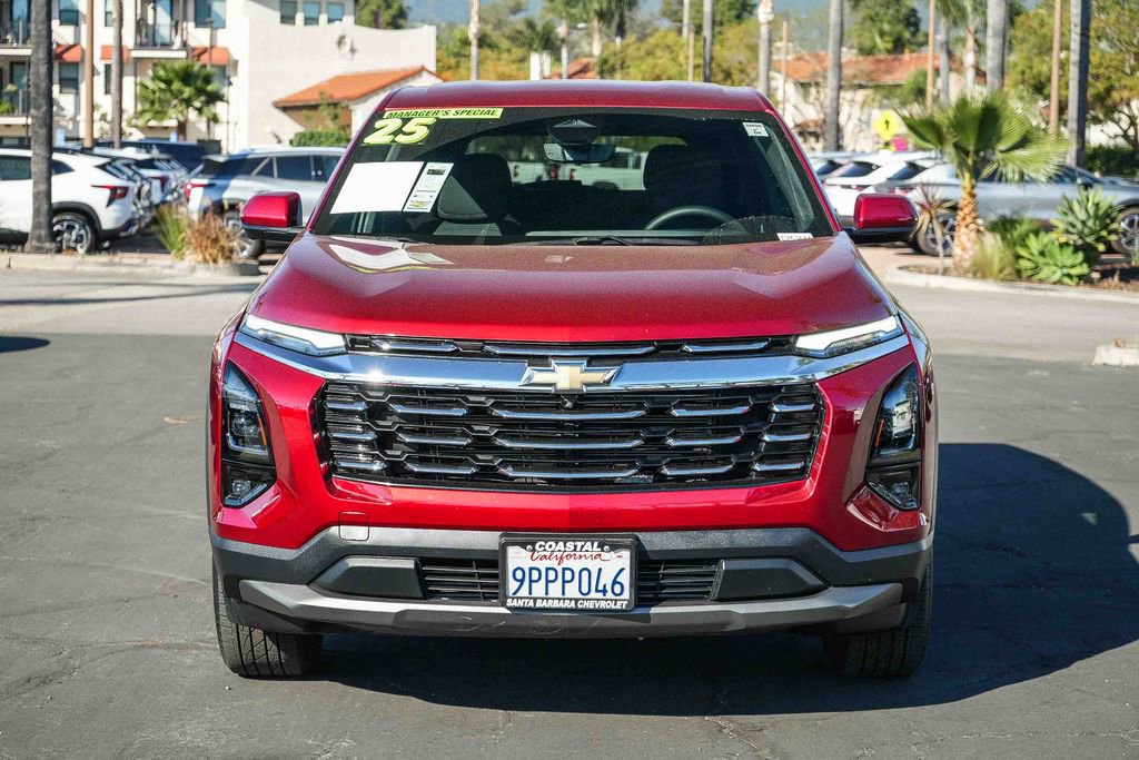 Used 2025 Chevrolet Equinox LT w/ Safety and Technology Package image 2