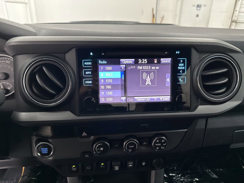 Used 2019 Toyota Tacoma TRD Sport w/ Technology Package image 15