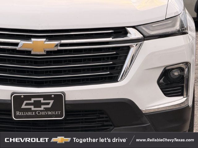 Used 2023 Chevrolet Traverse LT FWD image 9