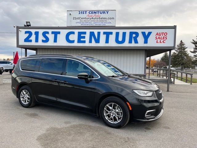 Used 2022 Chrysler Pacifica Touring FWD video 1