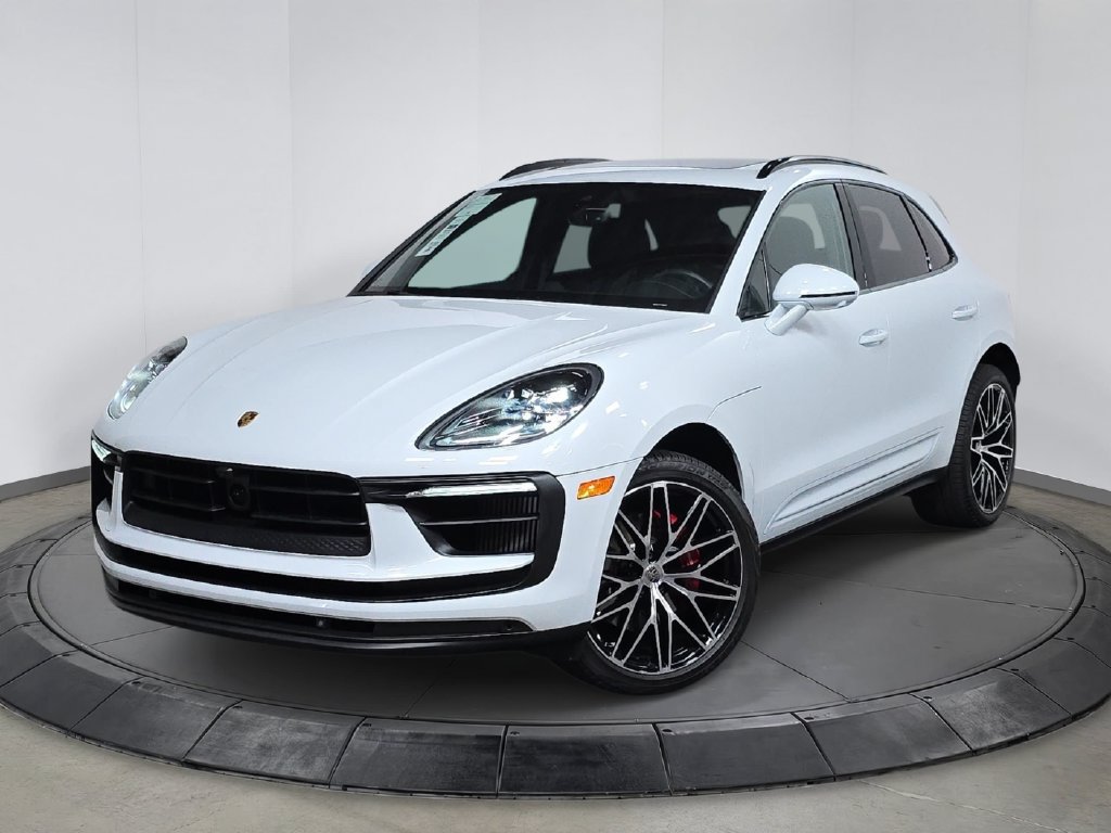 Certified 2026 Porsche Macan S AWD/4WD image 1