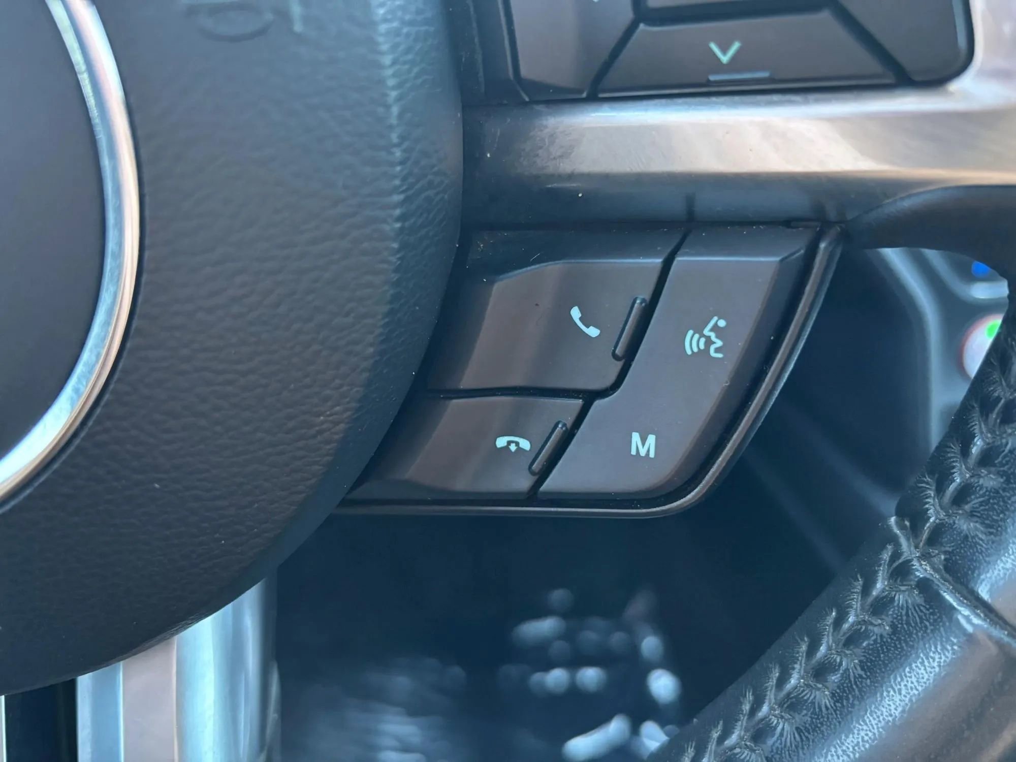 Used 2020 Ford Mustang Premium image 15