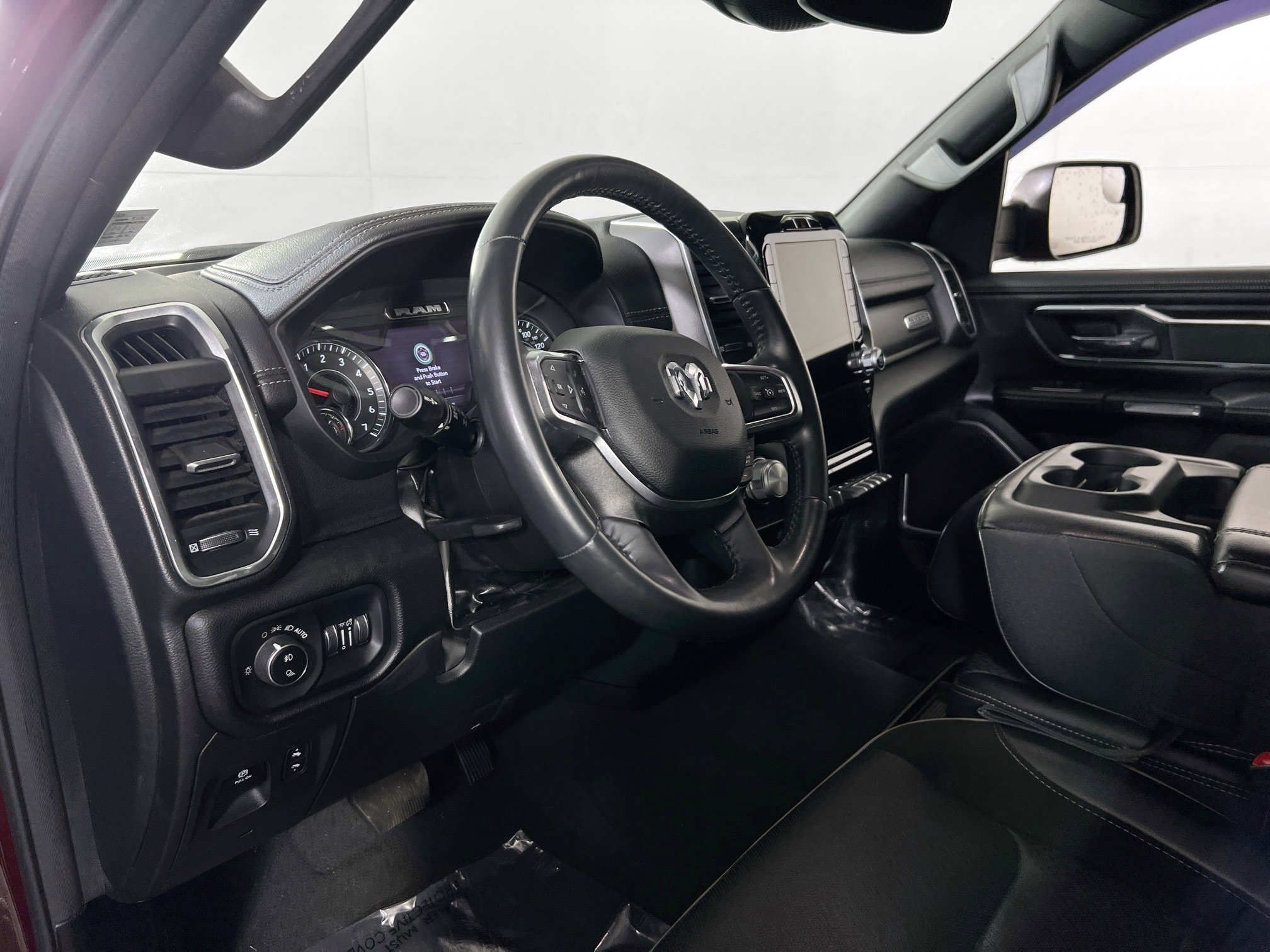 Used 2023 RAM 1500 Laramie image 9