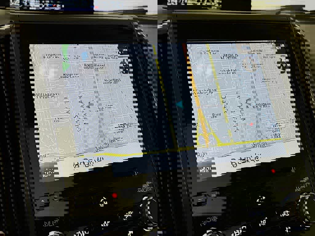 Used 2023 Subaru Forester Limited image 28