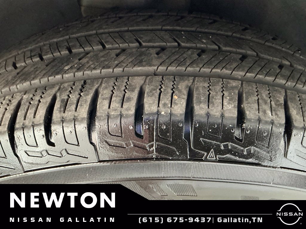 Used 2024 Chevrolet Equinox LT FWD image 46