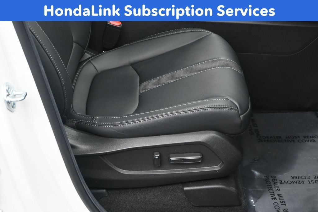 Certified 2025 Honda Pilot Touring image 11