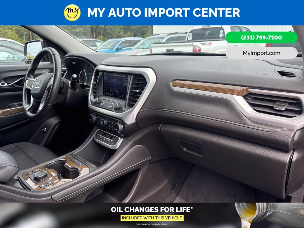 Used 2023 GMC Acadia SLE w/ Driver Convenience Package FWD image 31