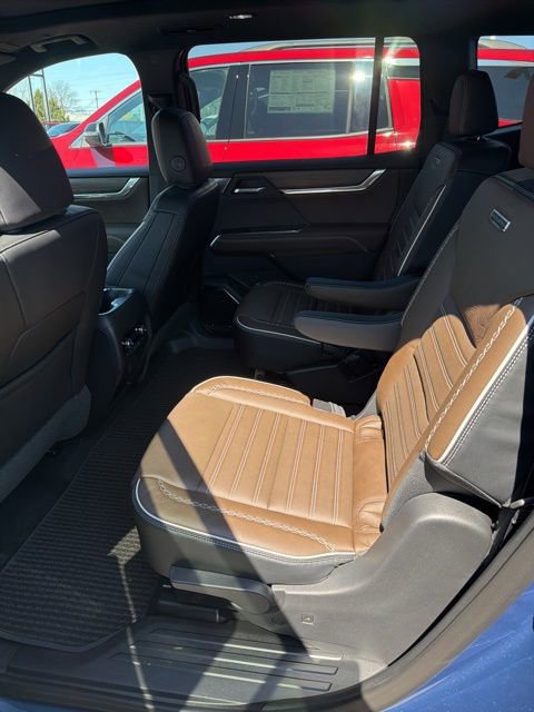 New 2026 GMC Acadia Denali Ultimate image 8