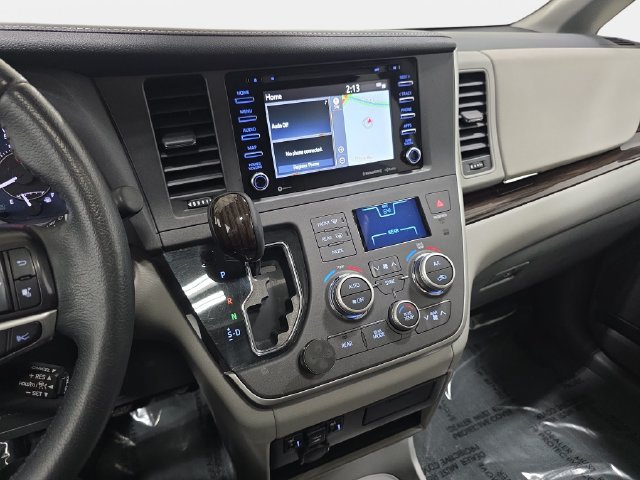 Certified 2020 Toyota Sienna XLE w/ XLE Navigation Package FWD image 17