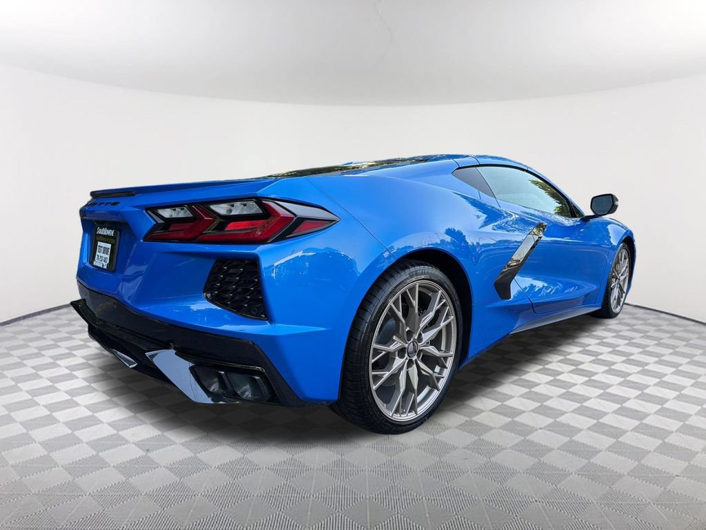 Used 2024 Chevrolet Corvette Stingray Preferred Cpe w/ Battery Protection Package RWD image 5