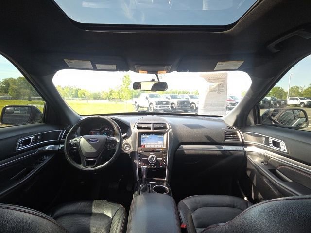 Used 2017 Ford Explorer Sport AWD/4WD image 23