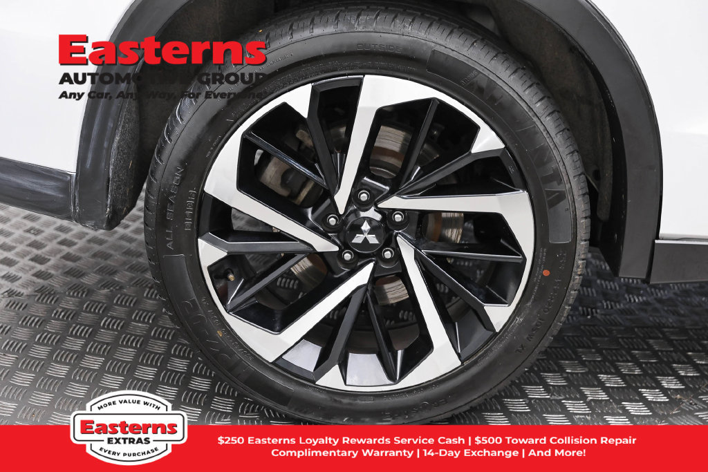 Used 2024 Mitsubishi Outlander SE FWD image 31