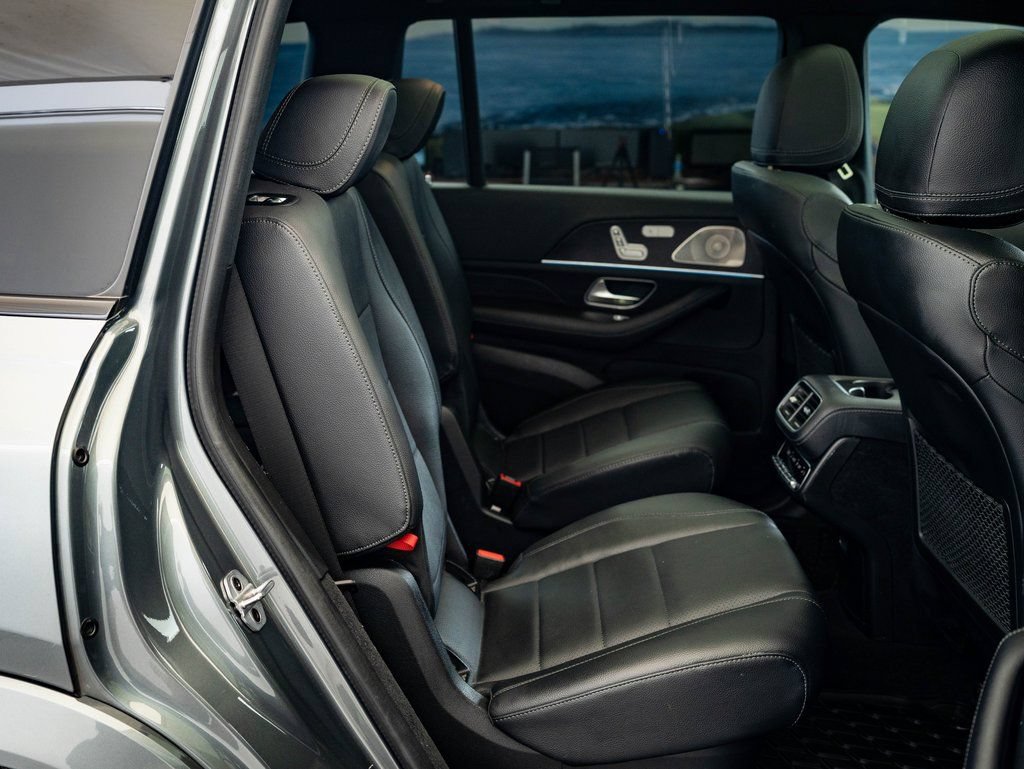 Certified 2022 Mercedes-Benz GLS 450 4MATIC image 37