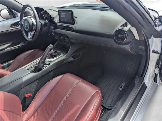 Used 2018 MAZDA MX-5 Miata Club image 19