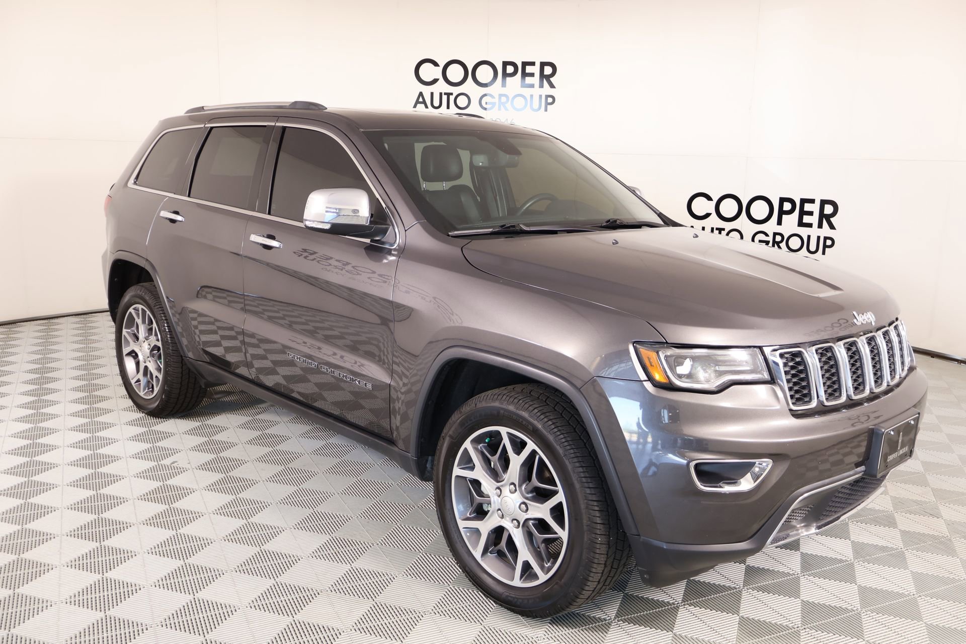 Used 2020 Jeep Grand Cherokee Limited w/ Luxury Group II AWD/4WD image 1