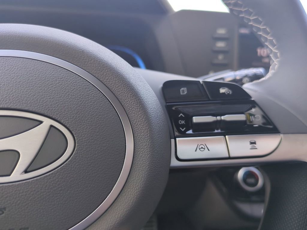 New 2026 Hyundai Elantra SEL Sport image 30