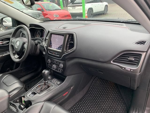 Used 2022 Jeep Cherokee Trailhawk AWD/4WD image 12