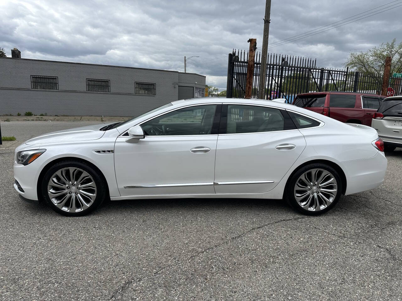 Used 2017 Buick LaCrosse Premium w/ Sun and Shade Package FWD image 4