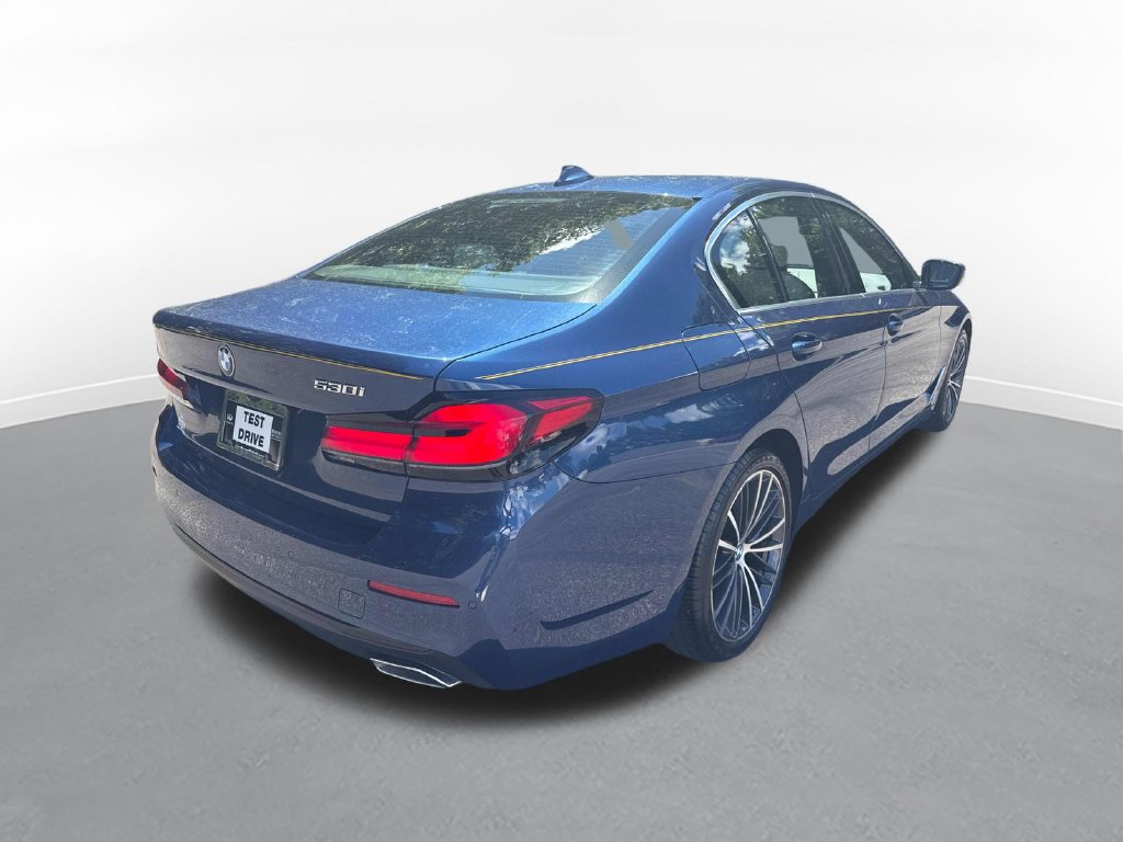 Used 2023 BMW 530i w/ Convenience Package RWD image 6