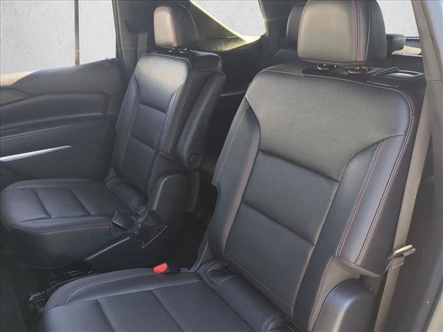Used 2025 Chevrolet Traverse Z71 AWD/4WD image 19