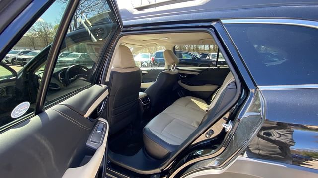 Certified 2024 Subaru Outback Limited image 33