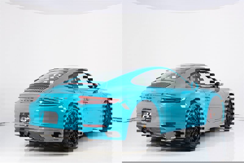 Used 2018 Porsche 911 Carrera S image 16