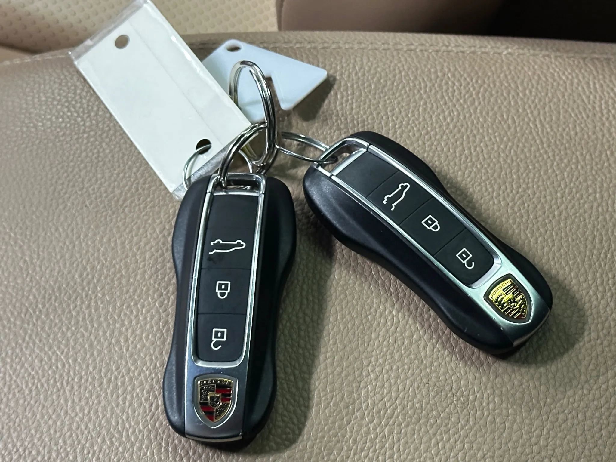 Used 2022 Porsche Cayenne Sport Utility 4D image 52