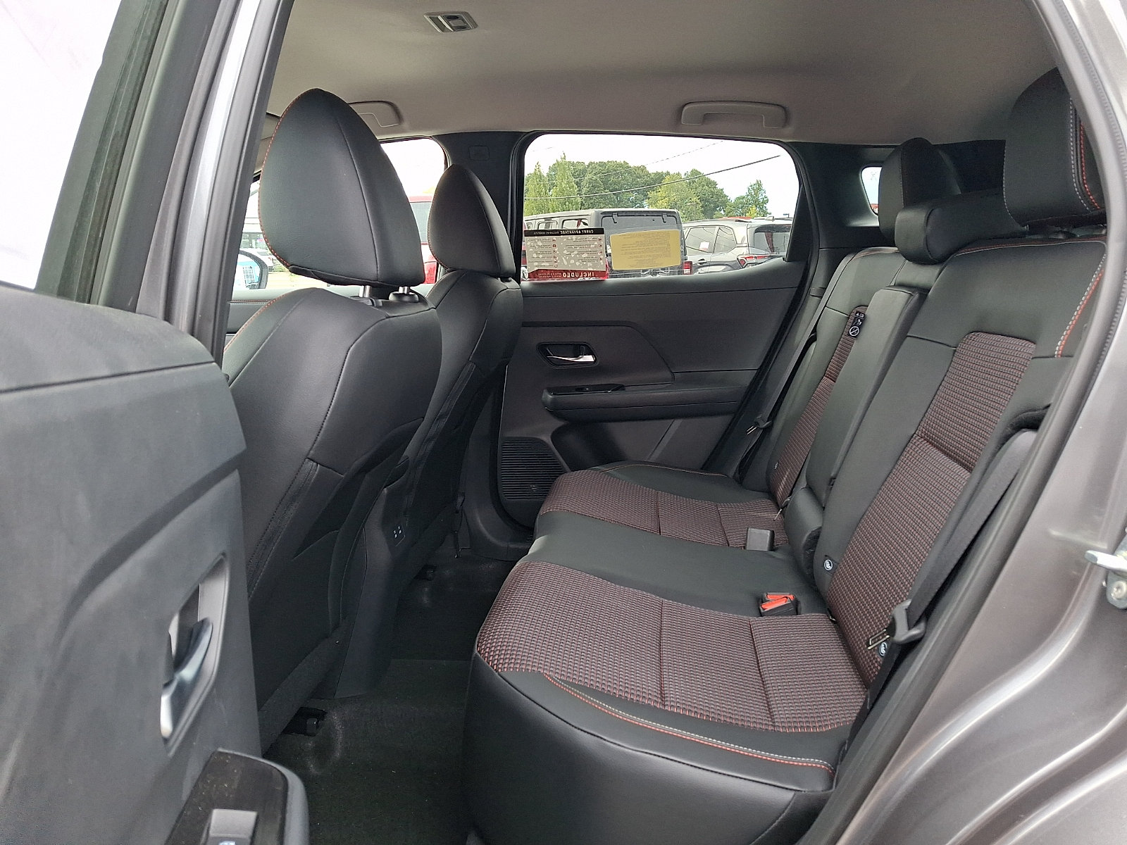 New 2027 Nissan Kicks SR AWD/4WD image 7