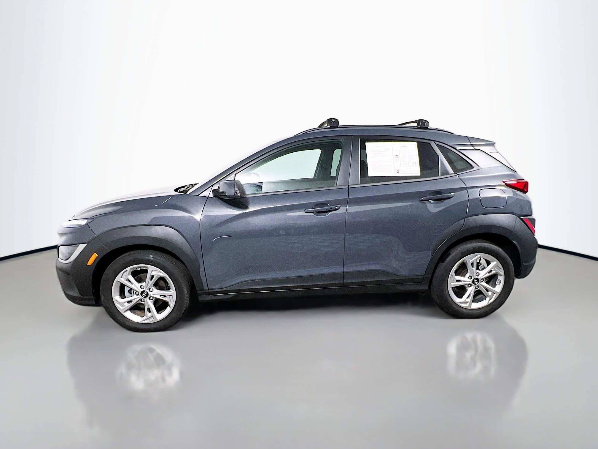 Used 2023 Hyundai Kona SEL image 9