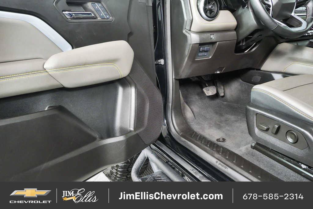 Certified 2024 Chevrolet Colorado ZR2 w/ ZR2 Convenience Package III AWD/4WD image 7