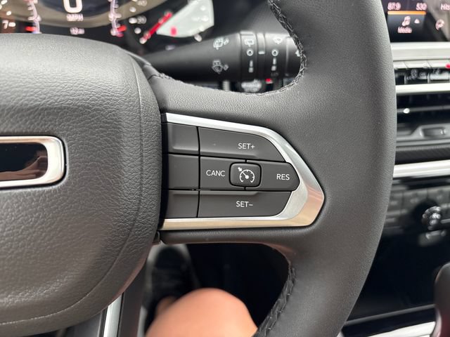 New 2026 Jeep Compass Latitude AWD/4WD image 12