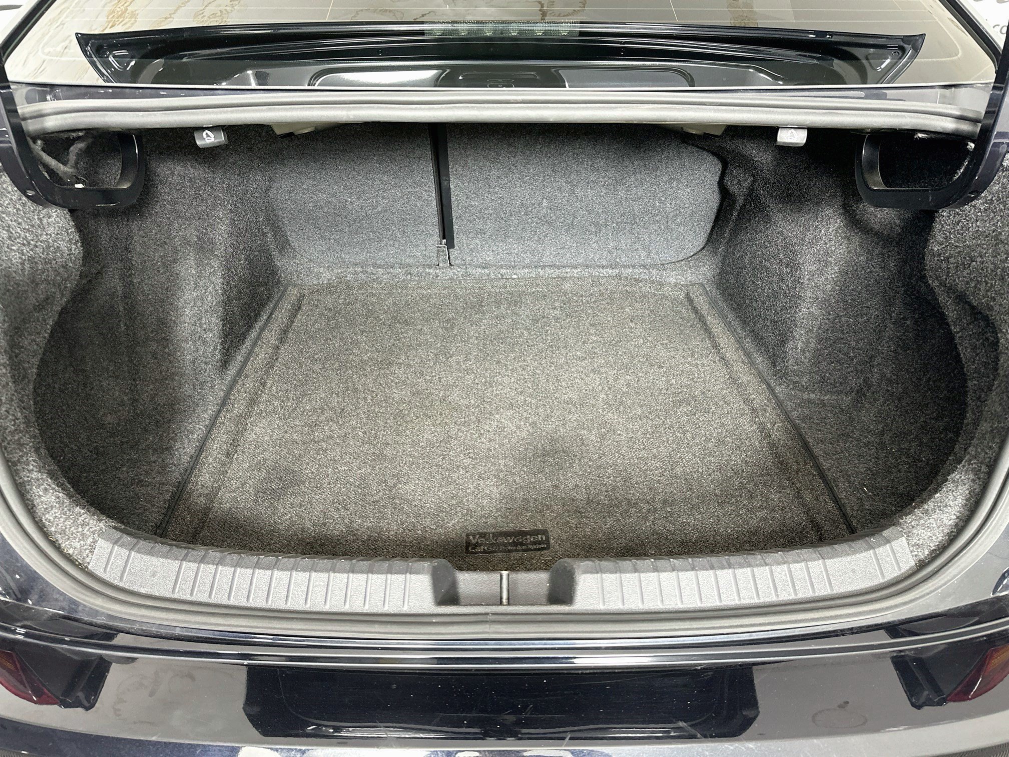 Used 2019 Volkswagen Jetta GLI FWD image 25