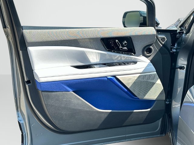 New 2027 Cadillac Optiq Sport w/ LPO, Floor Liner Package AWD/4WD image 8