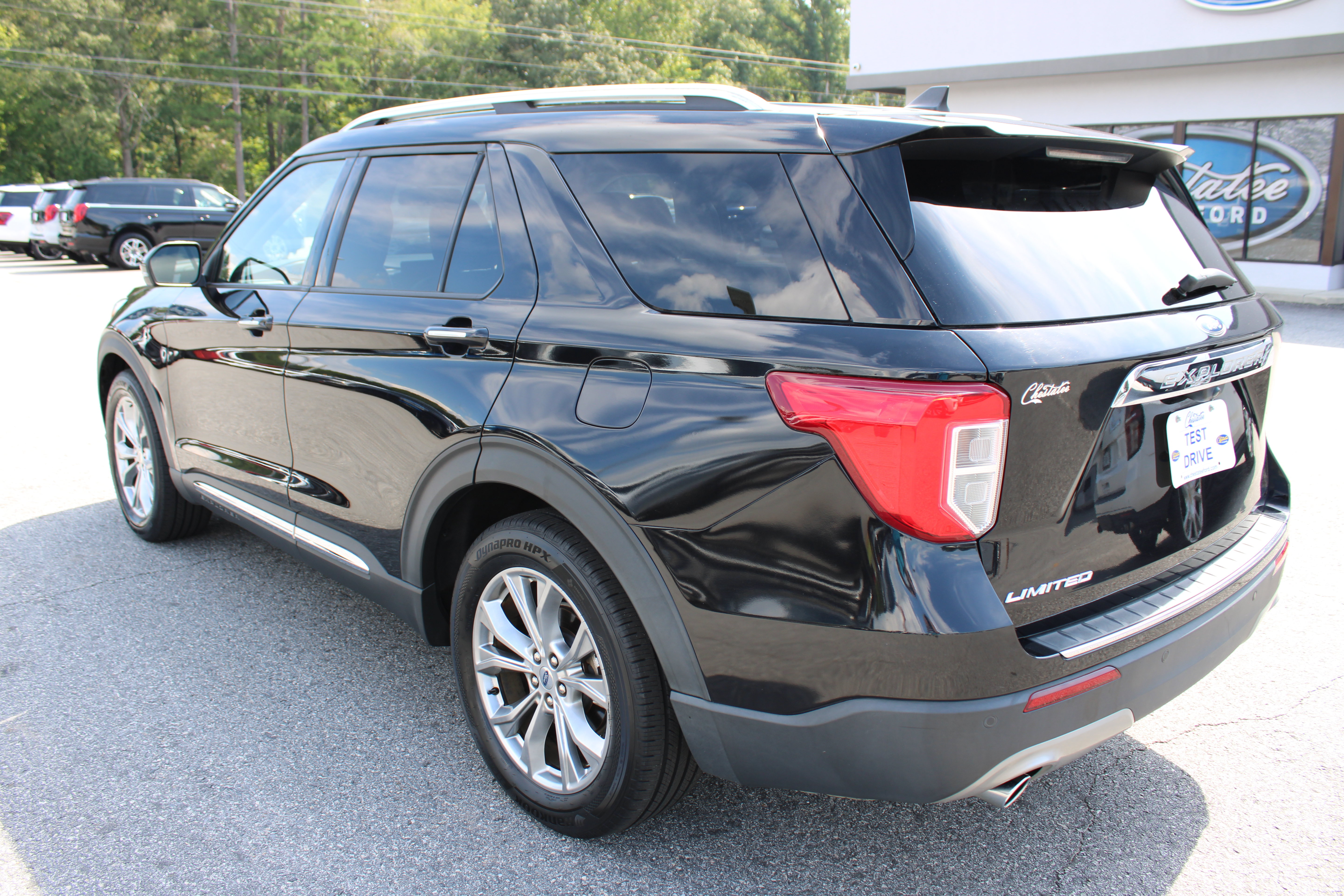 Used 2021 Ford Explorer Limited w/ Equipment Group 301A RWD image 8