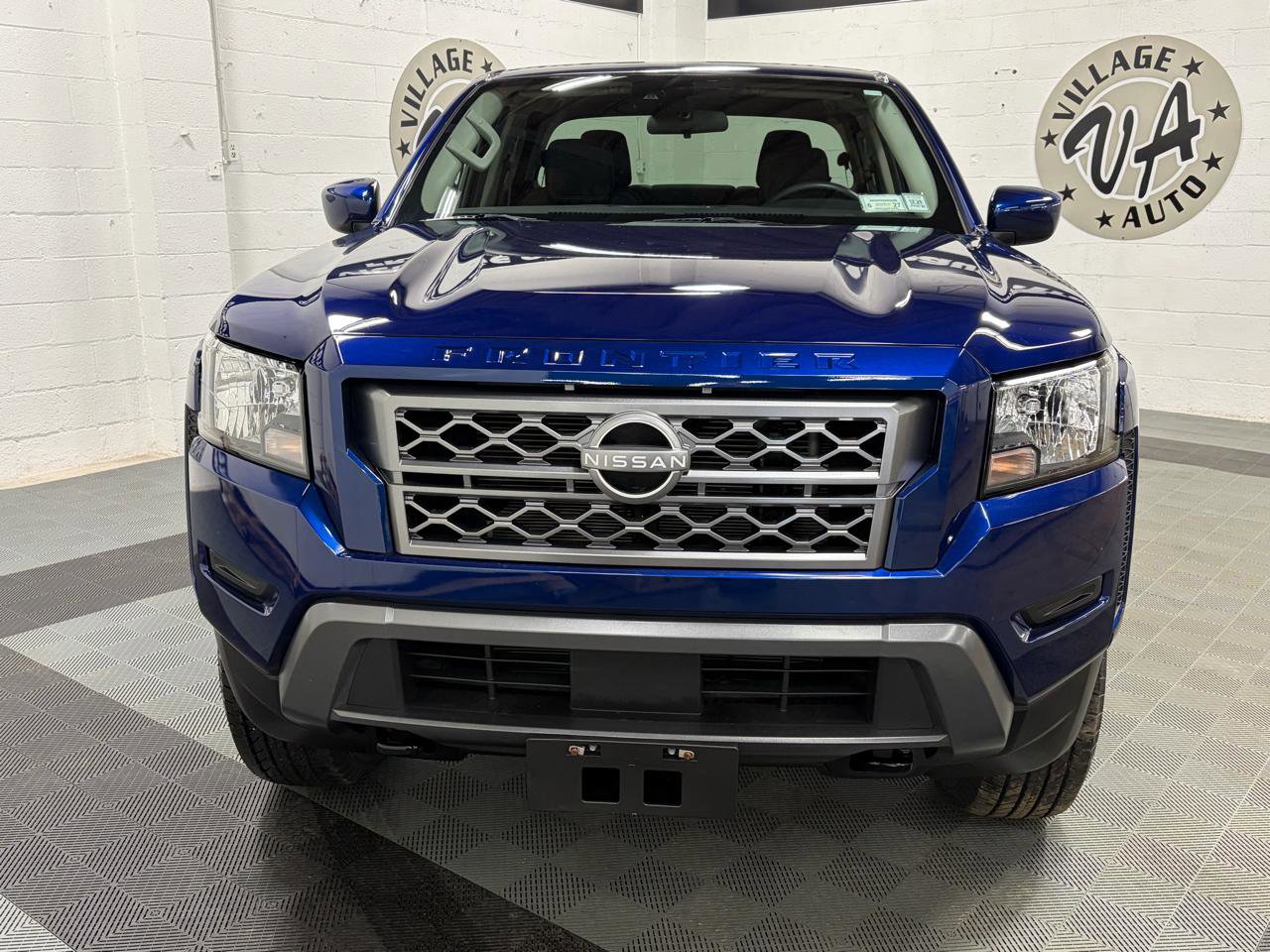 Used 2022 Nissan Frontier SV w/ Technology Package AWD/4WD image 6