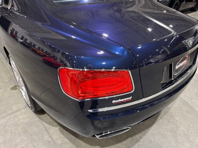 Used 2015 Bentley Flying Spur W12 image 48