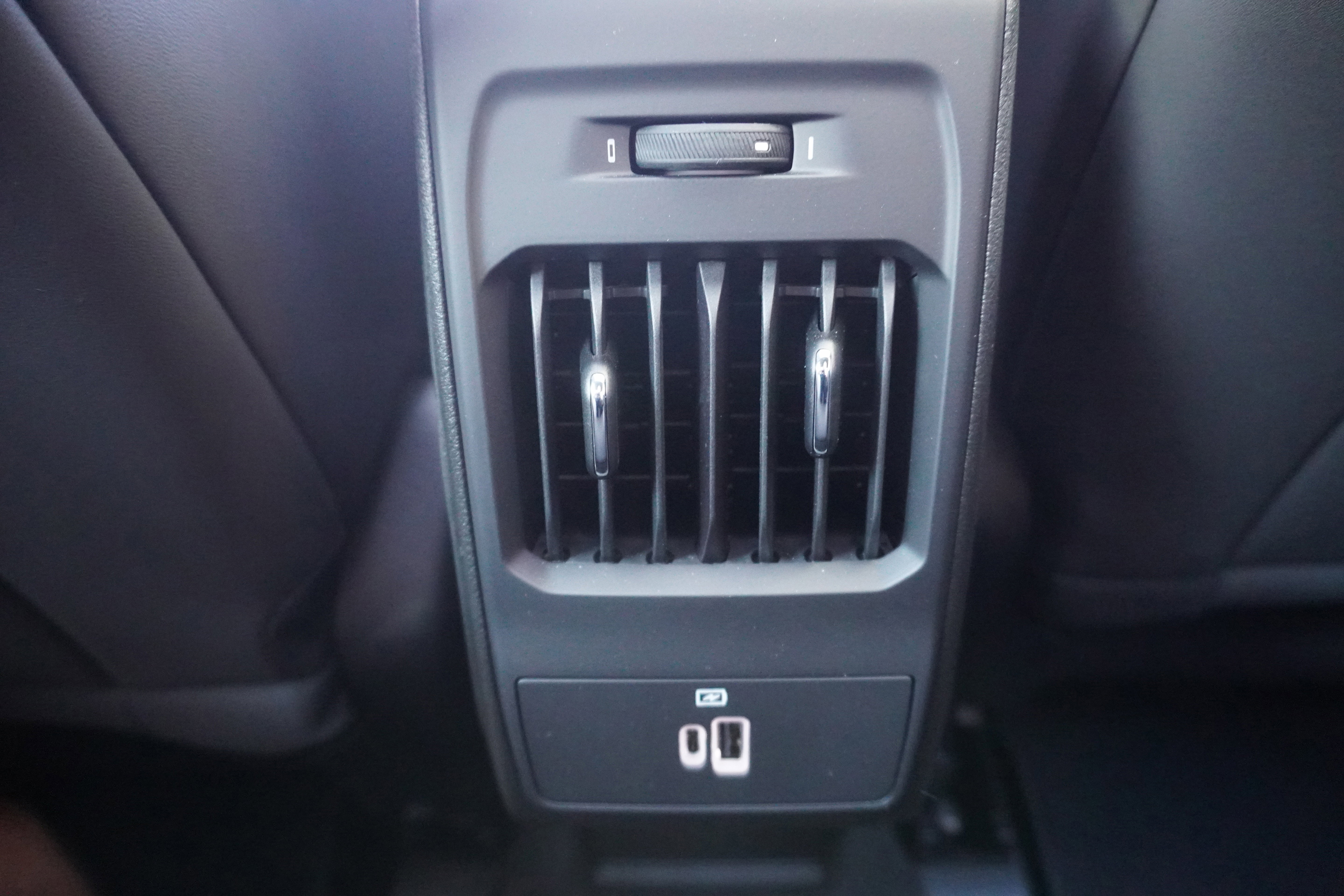 New 2024 Alfa Romeo Tonale Veloce image 32