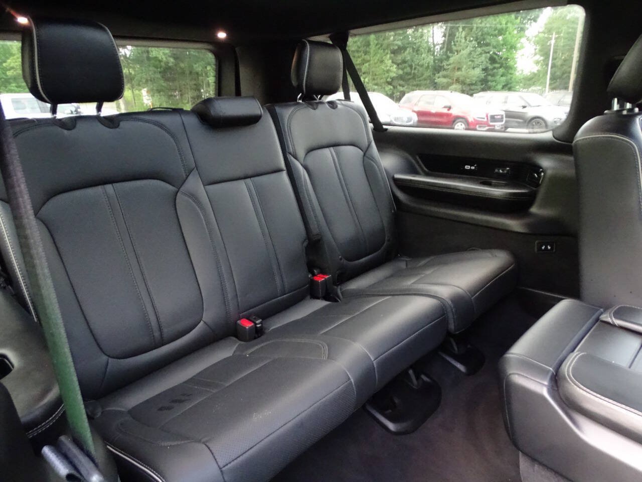 Used 2024 Jeep Grand Wagoneer L 4WD Series II Obsidian w/ Quick Order Packagew 28T image 53