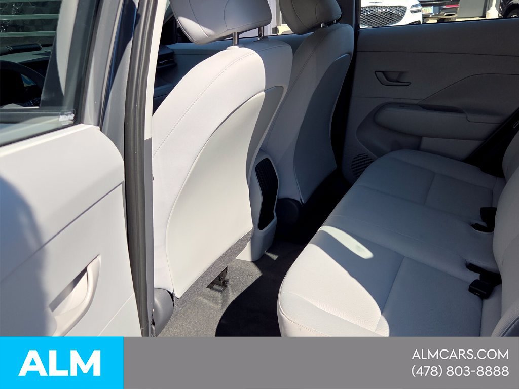Used 2026 Hyundai Kona SE FWD image 6