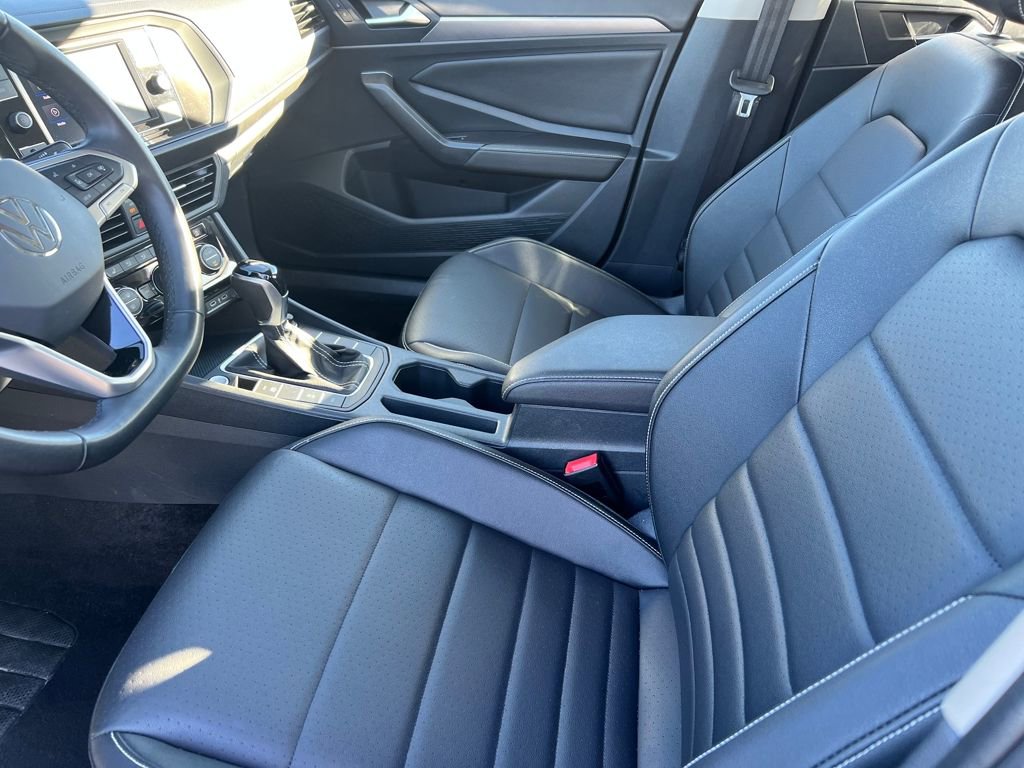 Used 2024 Volkswagen Jetta SE image 10