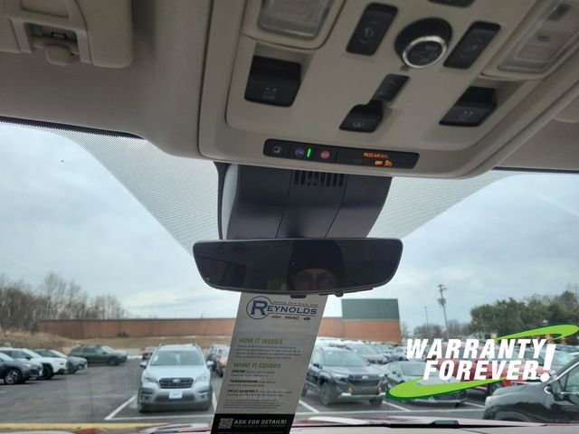 Used 2024 GMC Yukon Denali w/ Denali Reserve Package image 12