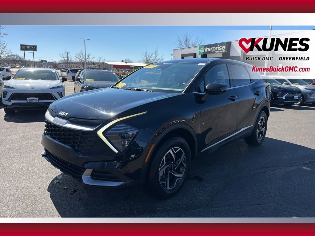 Used 2025 Kia Sportage LX image 12
