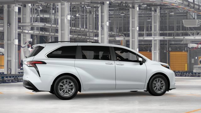 New 2026 Toyota Sienna XLE FWD image 13