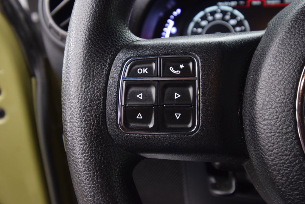 Used 2013 Jeep Wrangler Sport image 32