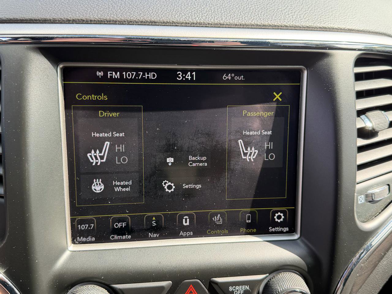 Used 2018 Jeep Grand Cherokee Altitude AWD/4WD image 20