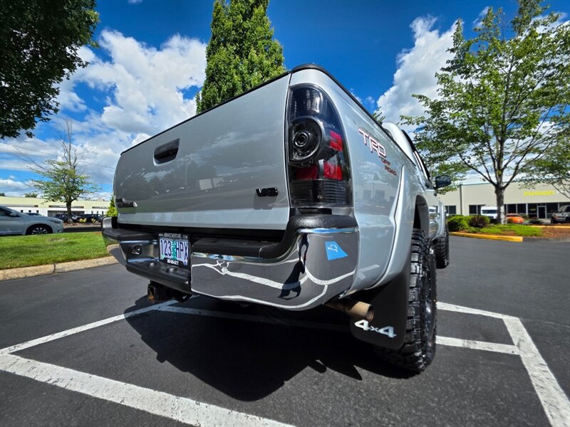 Used 2011 Toyota Tacoma 4x4 Double Cab w/ TRD Off-Road Pkg w/JBL Audio image 12